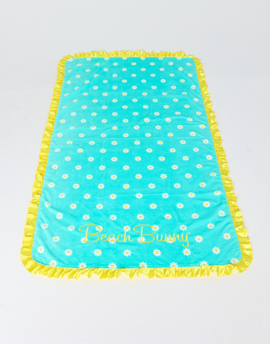 Daisy Dot Towel | Beach Bunny Swimwear