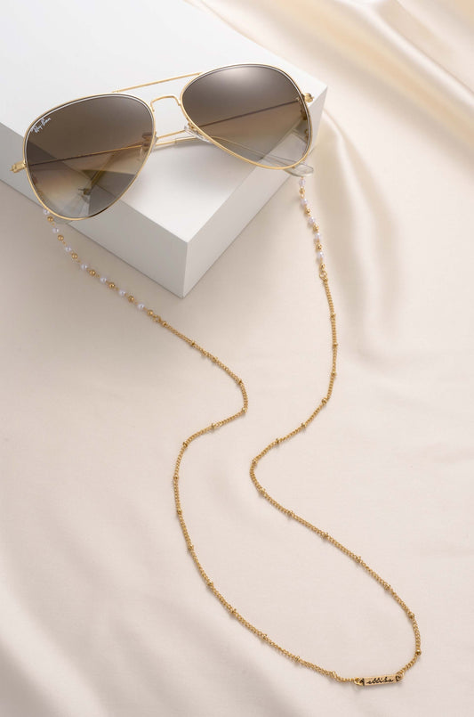 Dainty Pearl and Gold Glasses Chain by Ettika | Beach Bunny Swimwear